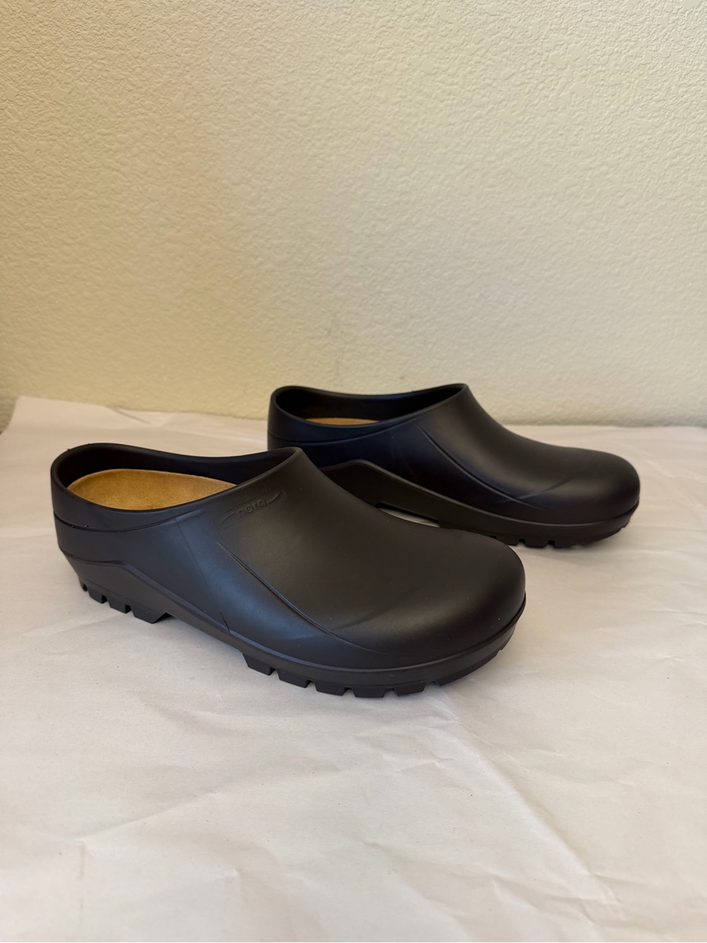 Nora Men’s Dark brown Slip-On gardening Clogs Sz 12 cork insole